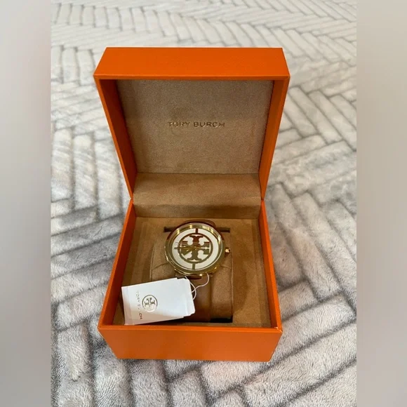 NWT) Tory Burch Swiss watch with leather strap